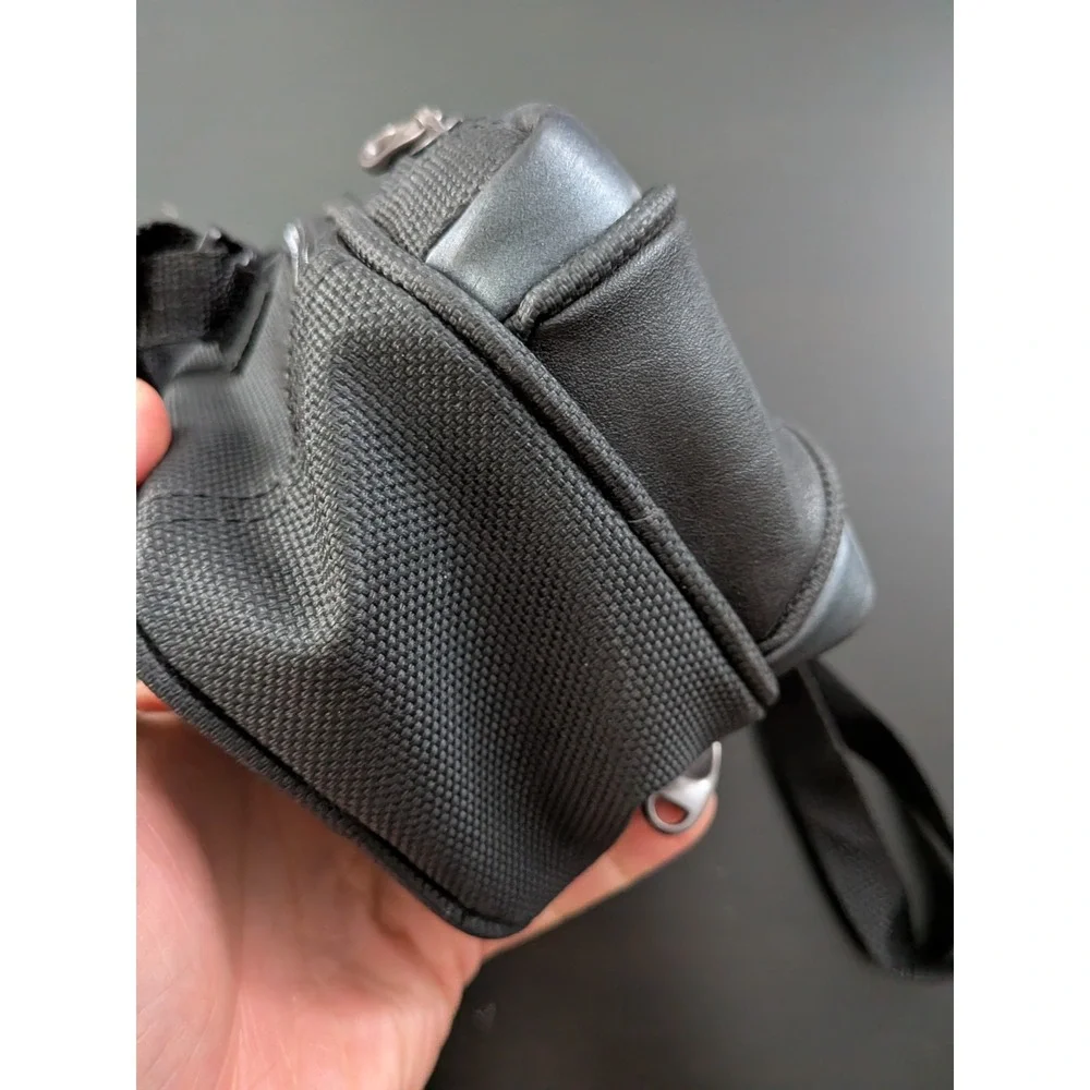 Lowepro Camera Bag Compact Digital Camera Crossbody Bag Zippers Black Gray